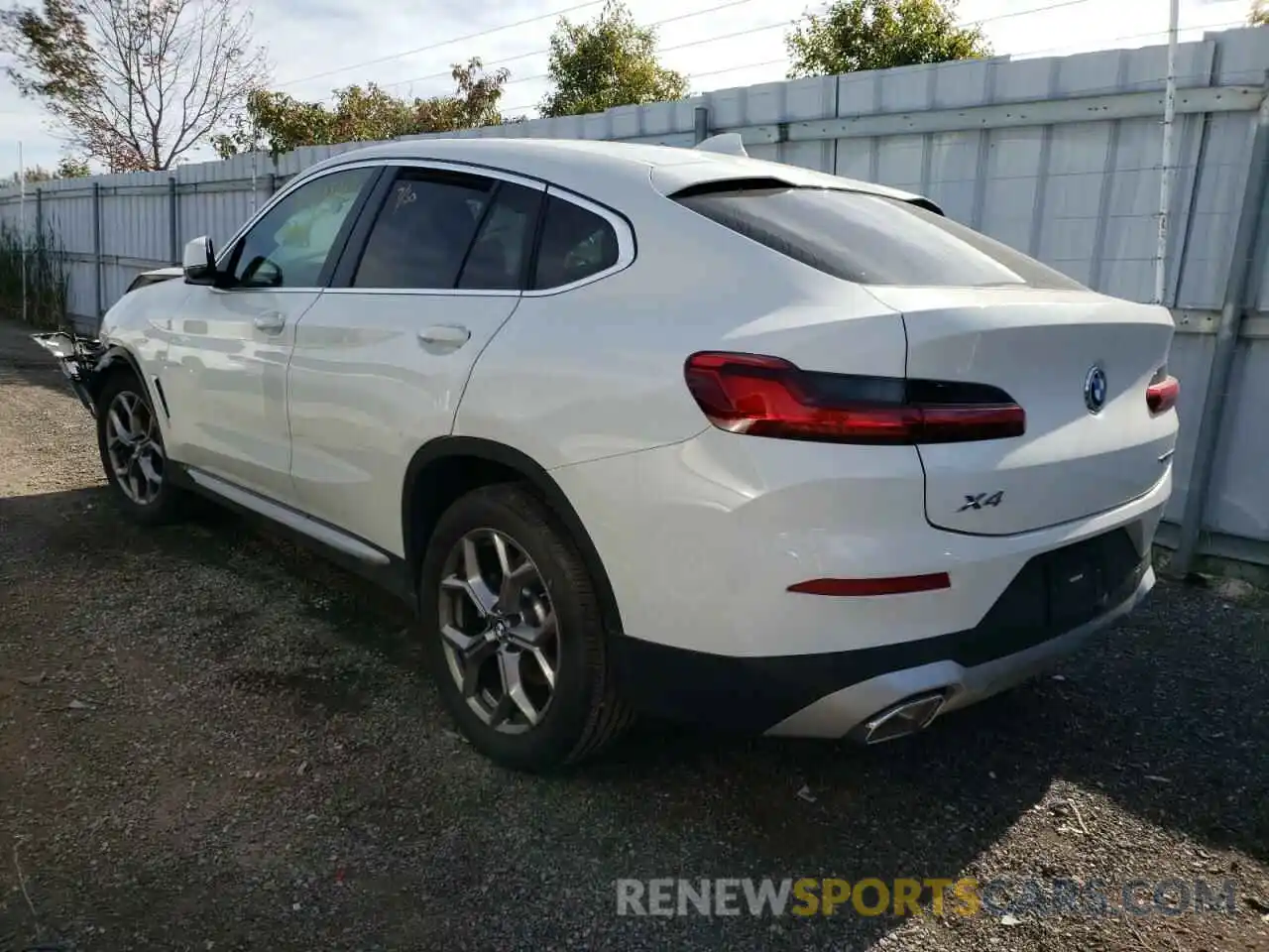 3 Photograph of a damaged car 5UX33DT00N9L33470 BMW X4 2022