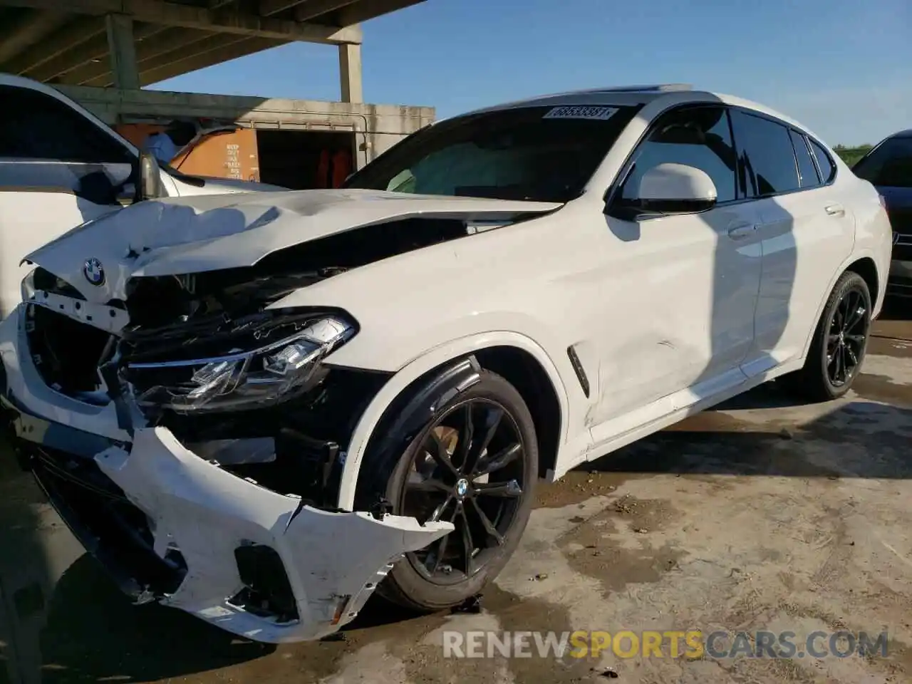 2 Photograph of a damaged car 5UX33DT01N9K07120 BMW X4 2022