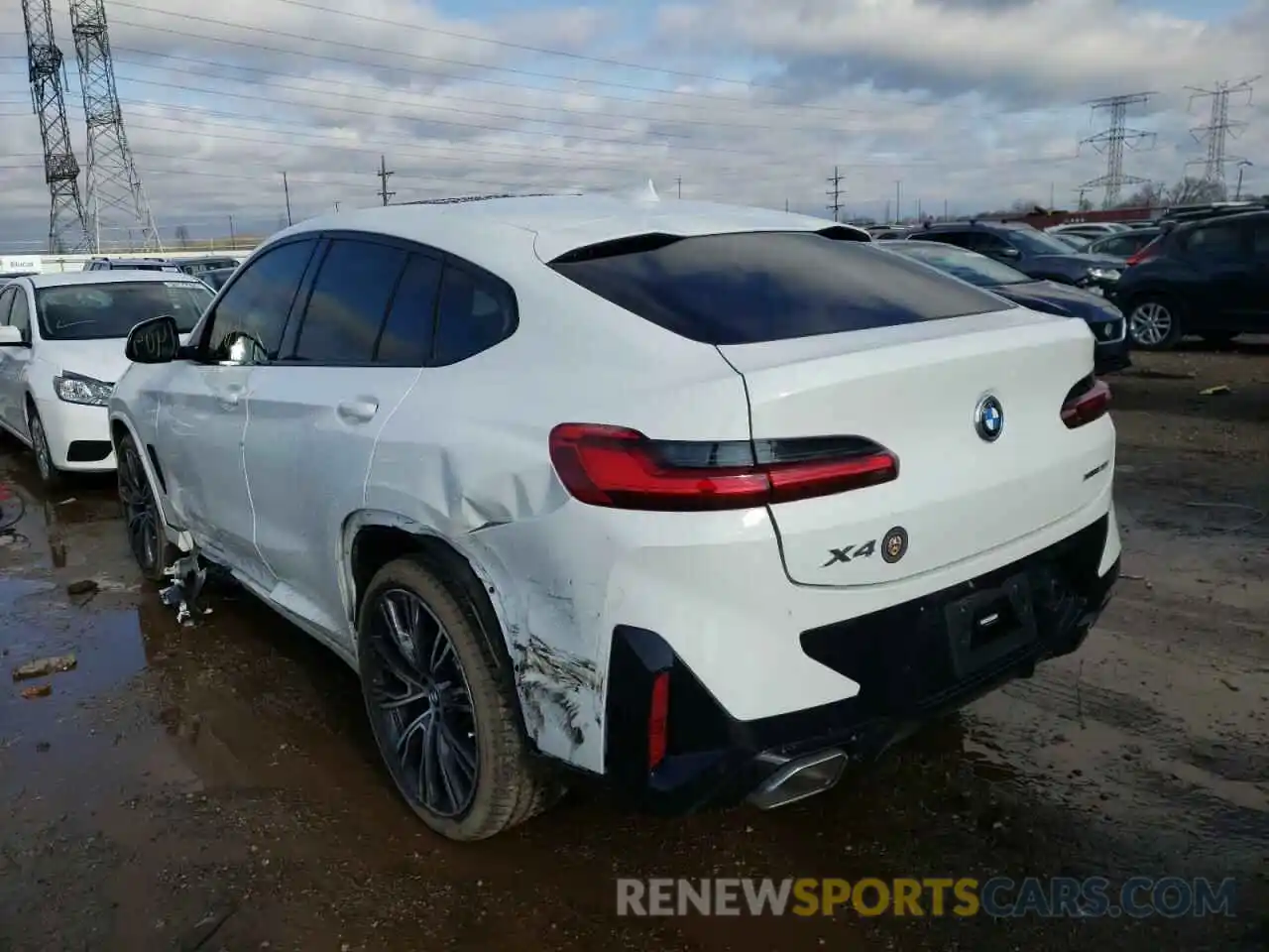 3 Photograph of a damaged car 5UX33DT05N9K72228 BMW X4 2022