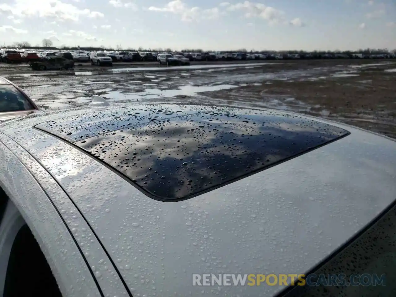 9 Photograph of a damaged car 5UX33DT05N9K72228 BMW X4 2022