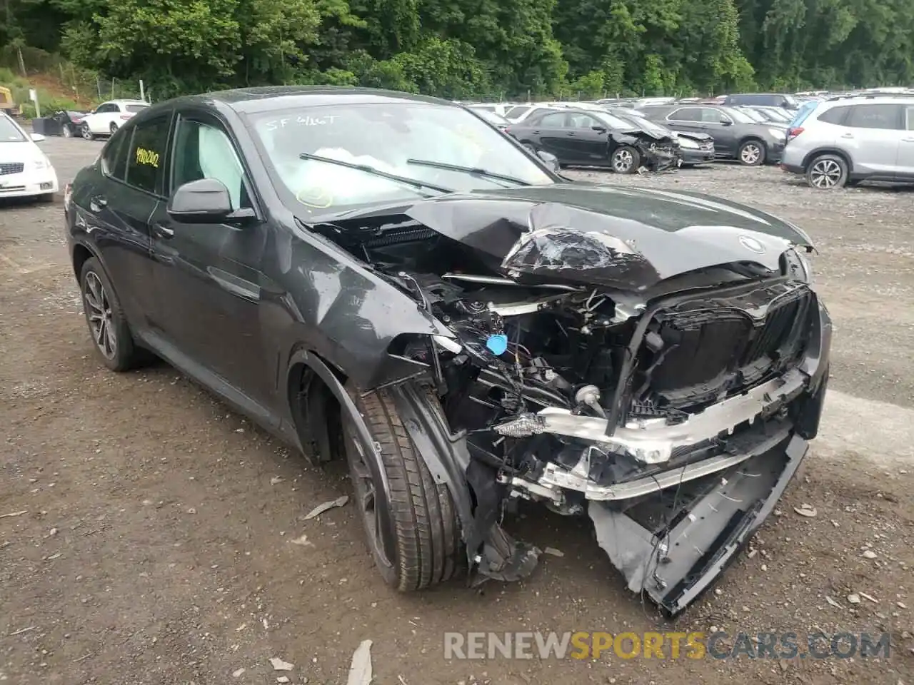 1 Photograph of a damaged car 5UX33DT05N9K90244 BMW X4 2022