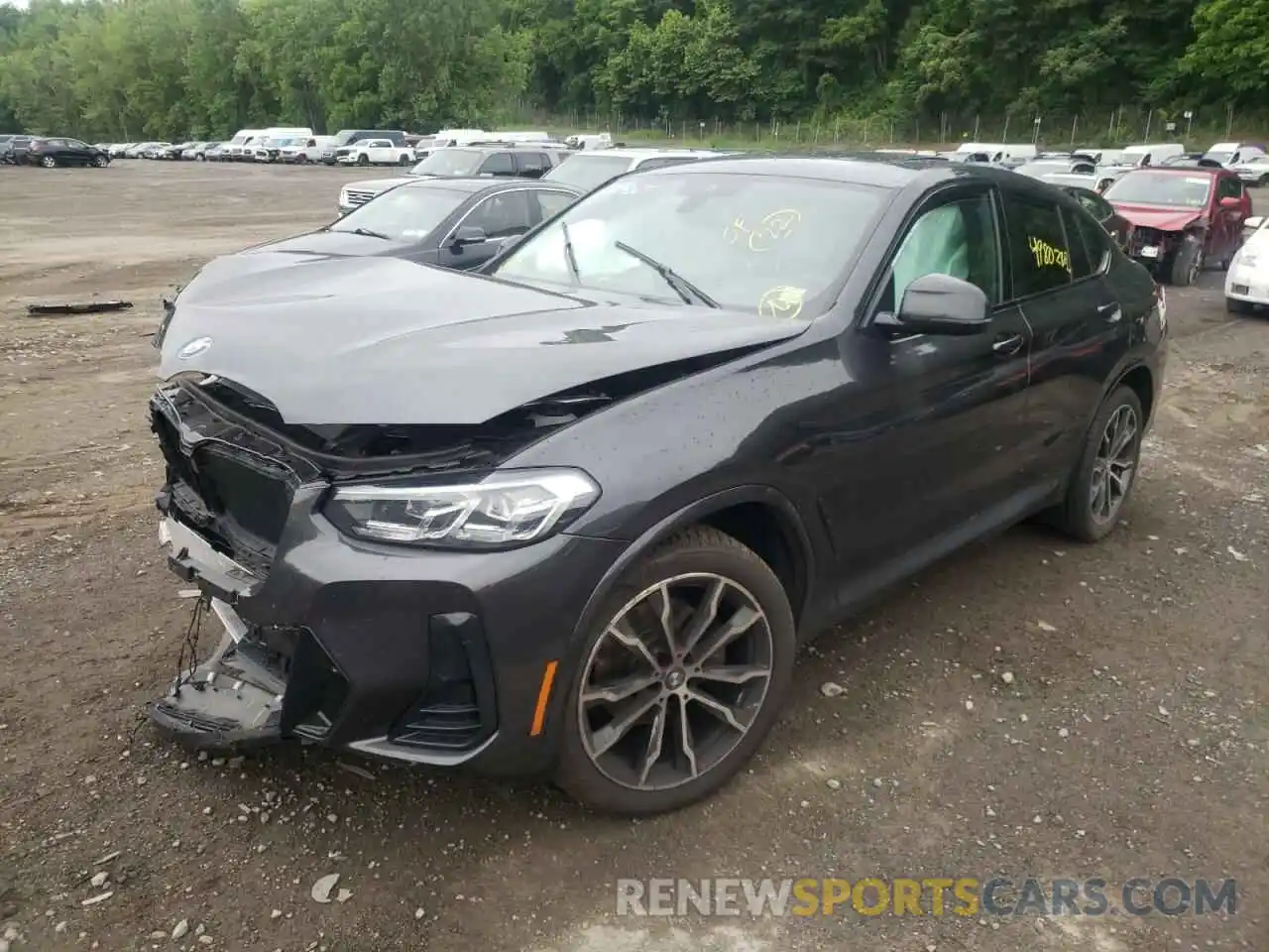 2 Photograph of a damaged car 5UX33DT05N9K90244 BMW X4 2022