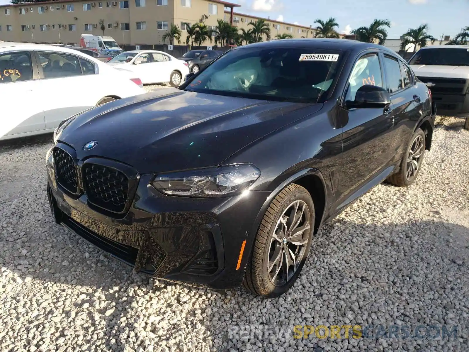 2 Photograph of a damaged car 5UX33DT08N9J01943 BMW X4 2022