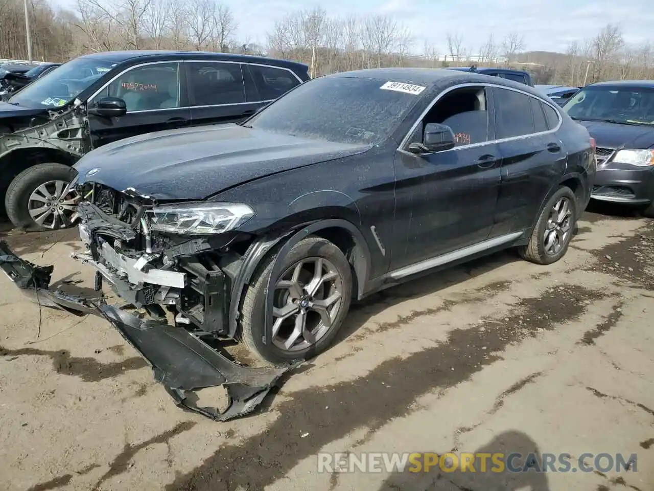 1 Photograph of a damaged car 5UX33DT0XN9K46076 BMW X4 2022