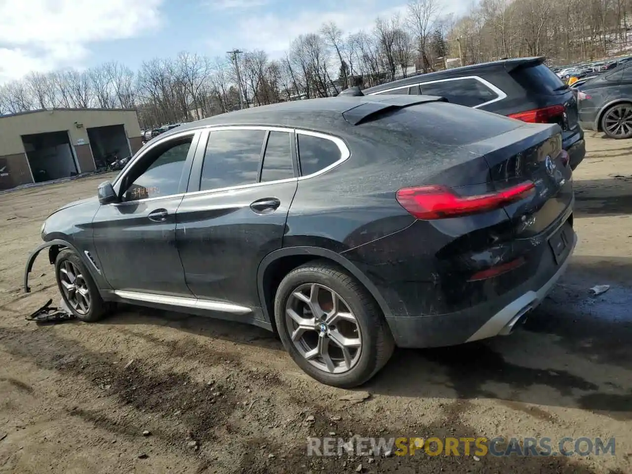 2 Photograph of a damaged car 5UX33DT0XN9K46076 BMW X4 2022