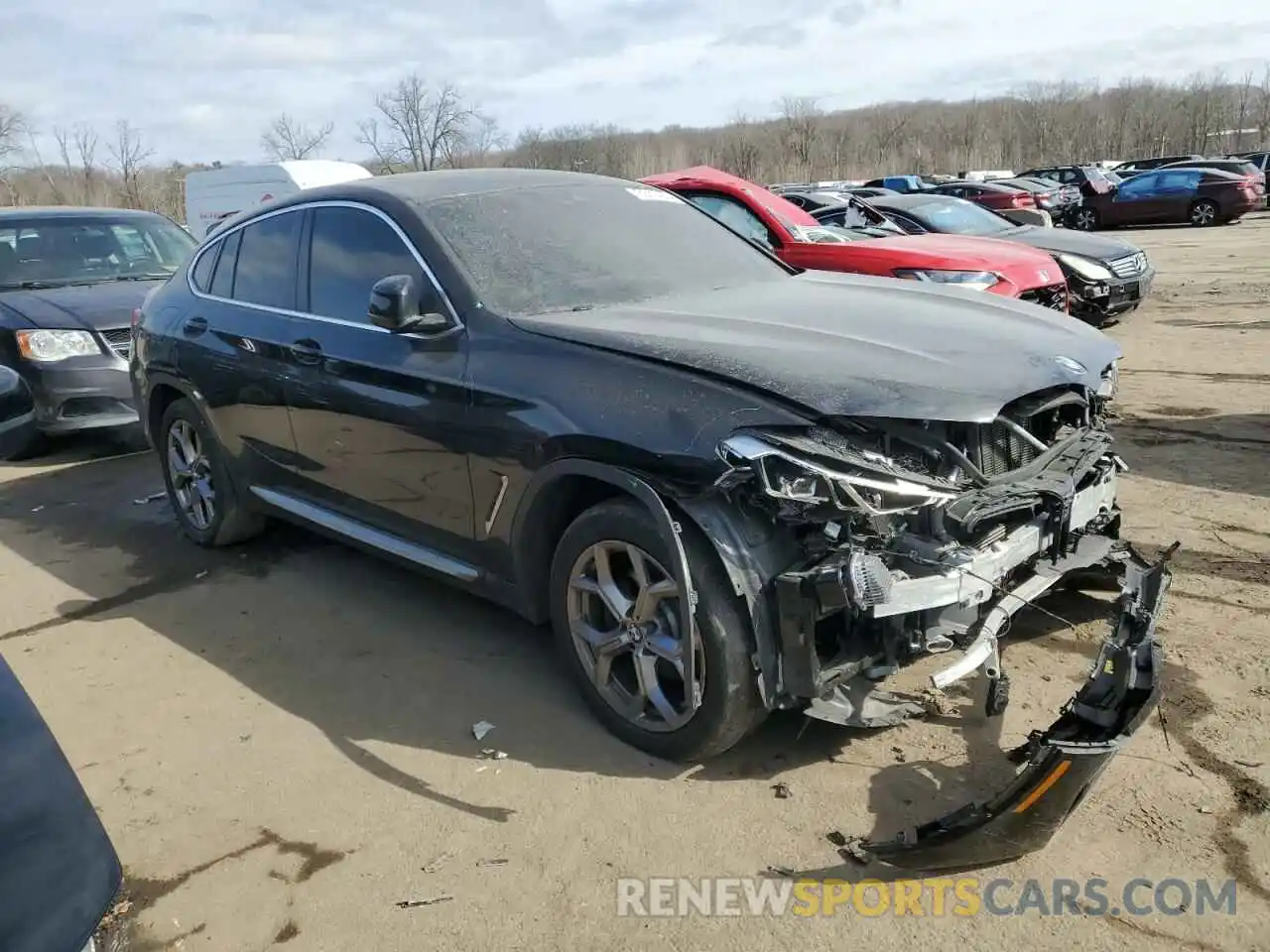 4 Photograph of a damaged car 5UX33DT0XN9K46076 BMW X4 2022