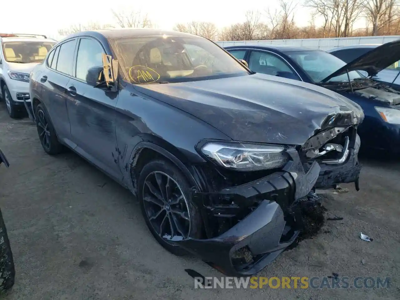 1 Photograph of a damaged car 5UX43DT02N9K21760 BMW X4 2022