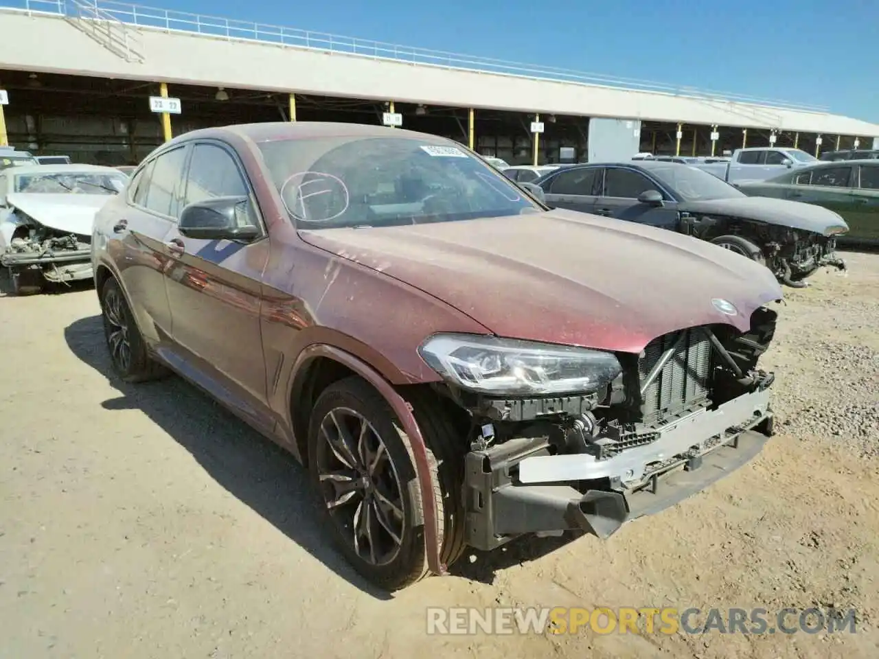 1 Photograph of a damaged car 5UX43DT03N9J60354 BMW X4 2022