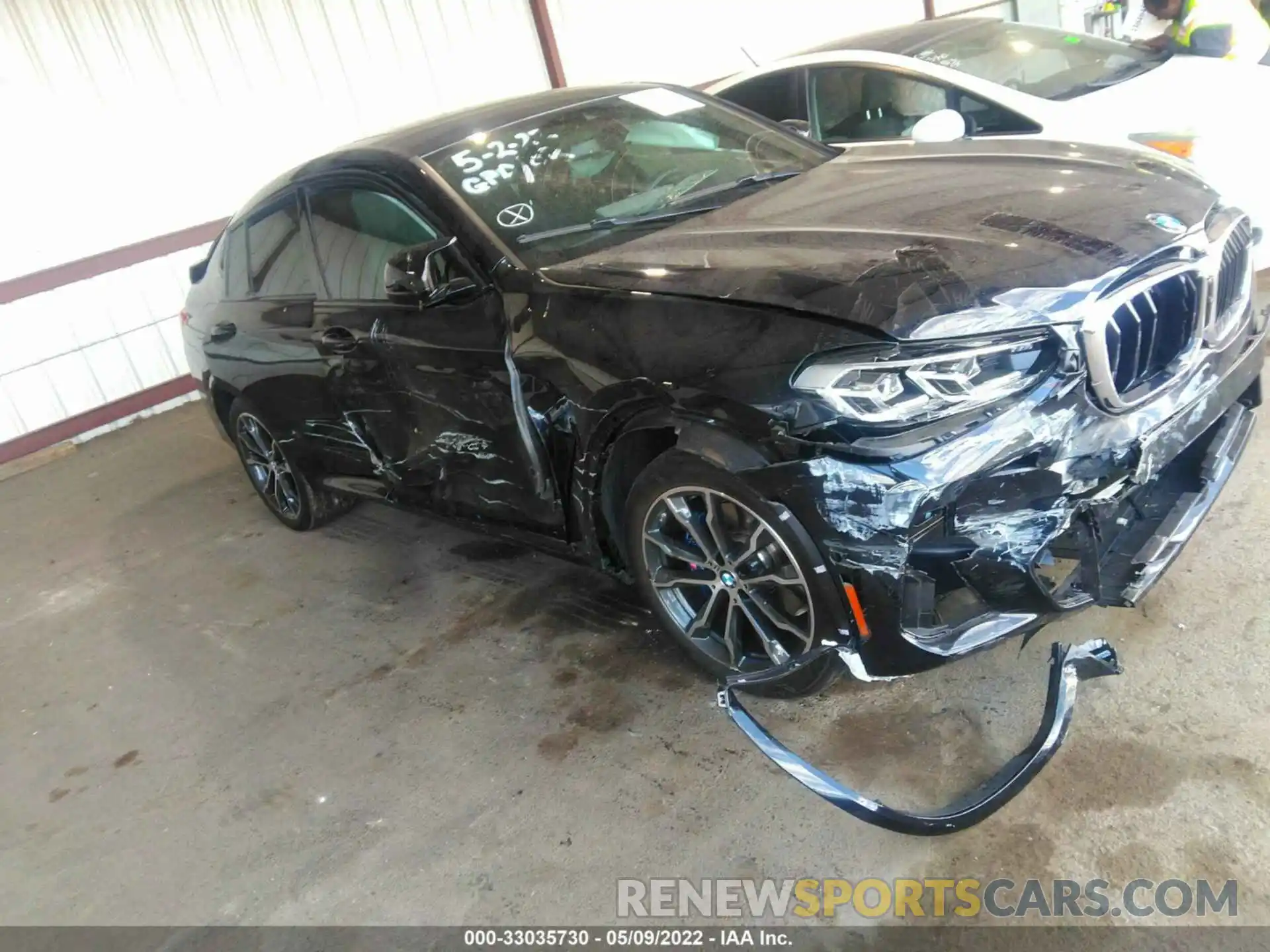 1 Photograph of a damaged car 5UX43DT04N9J61769 BMW X4 2022