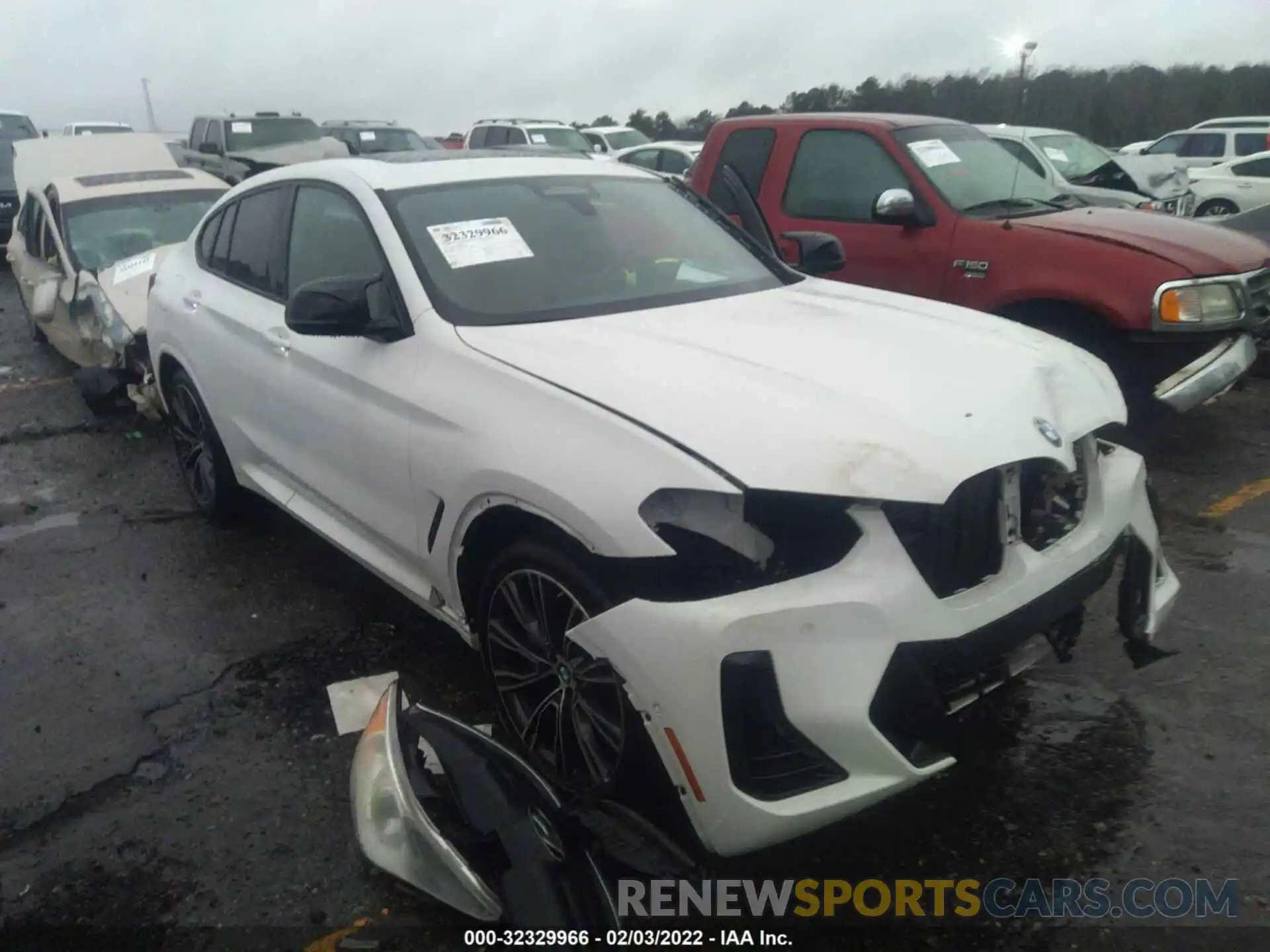 1 Photograph of a damaged car 5UX43DT06N9J53530 BMW X4 2022