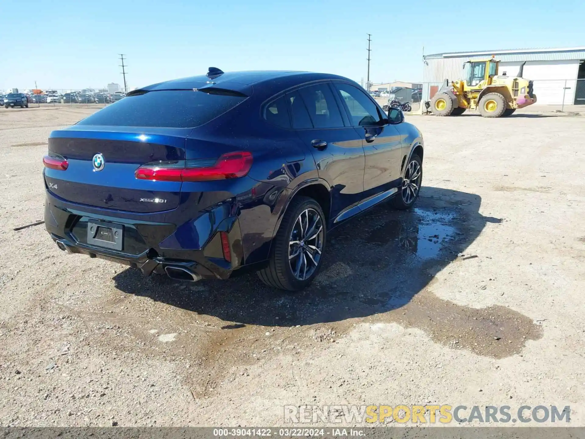 4 Photograph of a damaged car 5UX33DT07R9U33670 BMW X4 2024