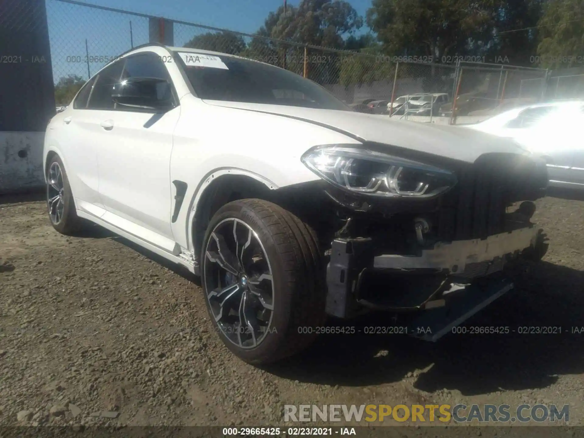 1 Фотография поврежденного автомобиля 5YMUJ0C00L9C48088 BMW X4 M 2020