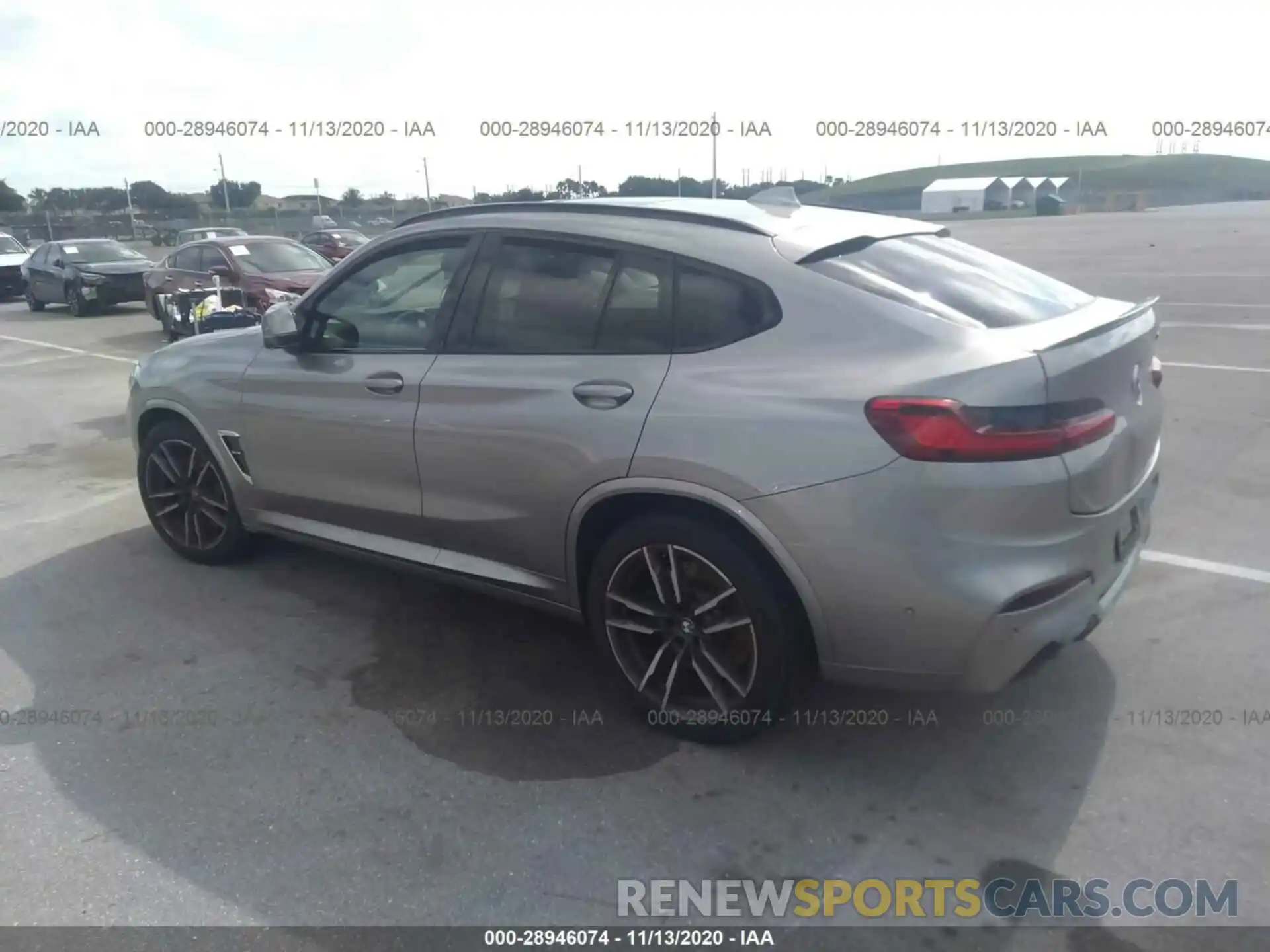 3 Photograph of a damaged car 5YMUJ0C00LLU67116 BMW X4 M 2020