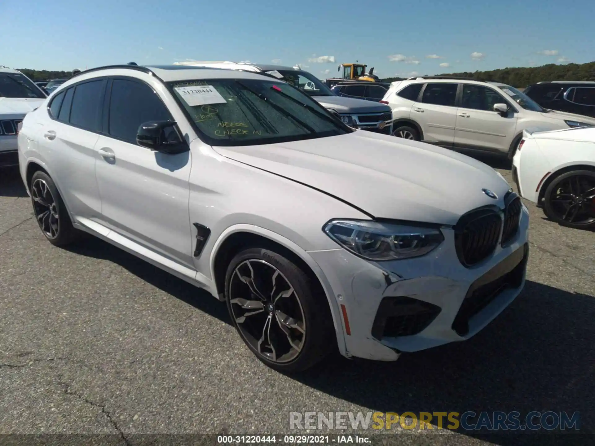 1 Photograph of a damaged car 5YMUJ0C04L9B76778 BMW X4 M 2020