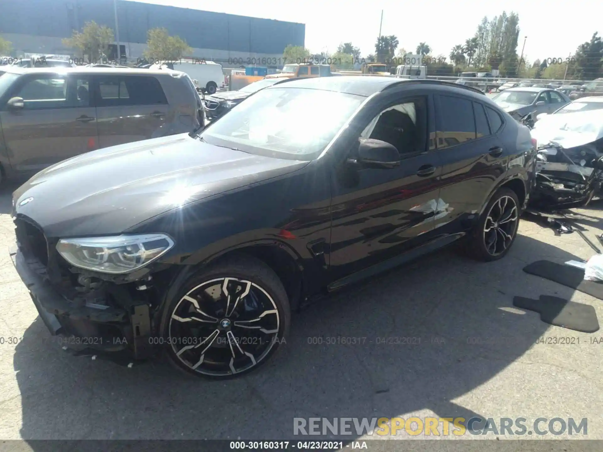 2 Фотография поврежденного автомобиля 5YMUJ0C05L9C17242 BMW X4 M 2020