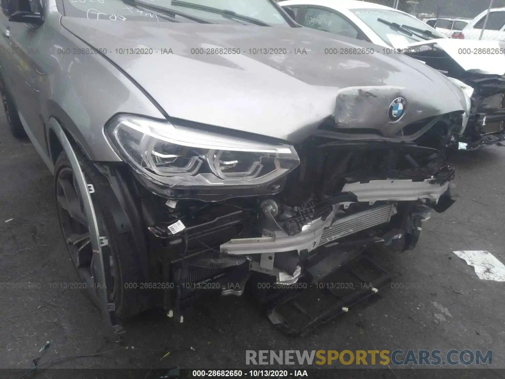 6 Photograph of a damaged car 5YMUJ0C07LLA99553 BMW X4 M 2020