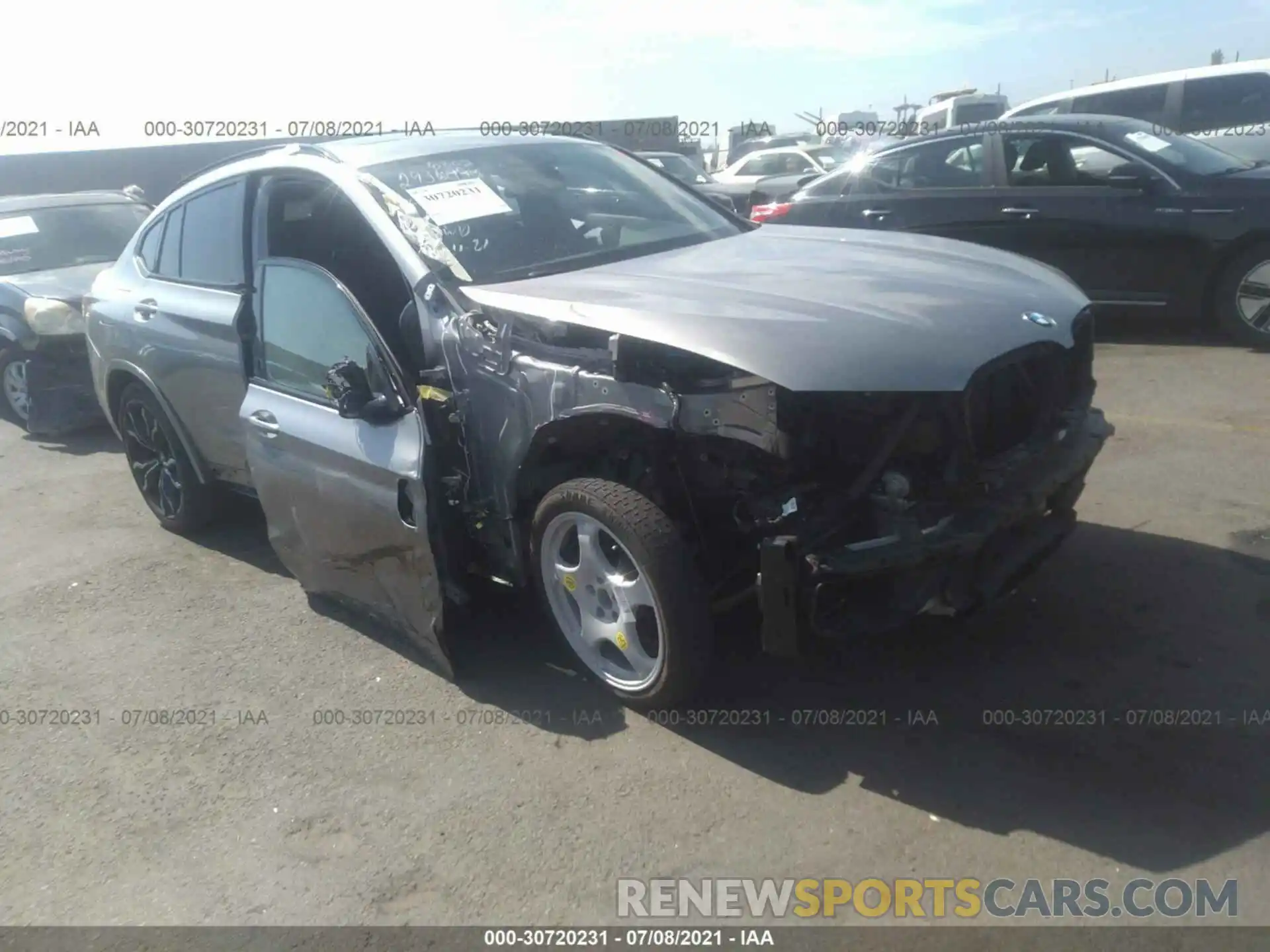 1 Photograph of a damaged car 5YMUJ0C0XL9C56800 BMW X4 M 2020