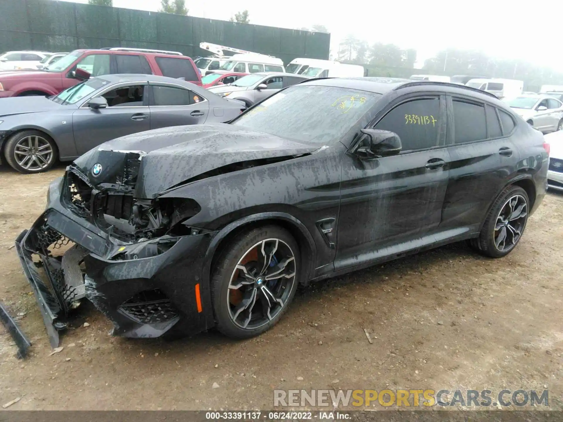 2 Photograph of a damaged car 5YMUJ0C02M9G09869 BMW X4 M 2021