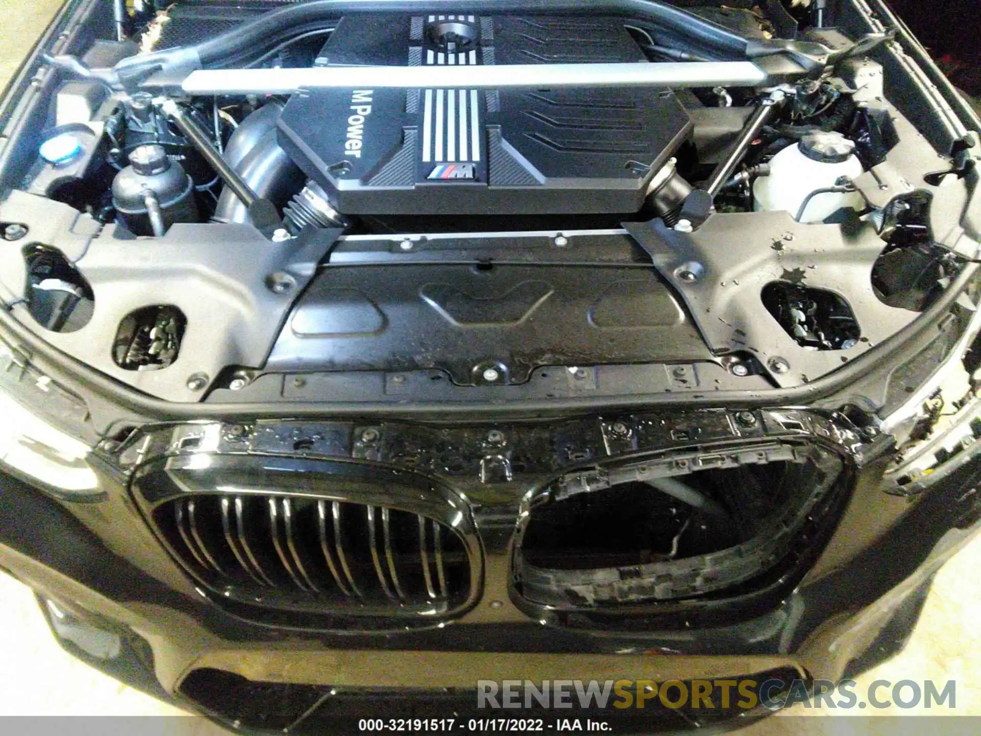 10 Photograph of a damaged car 5YMUJ0C04M9F20899 BMW X4 M 2021