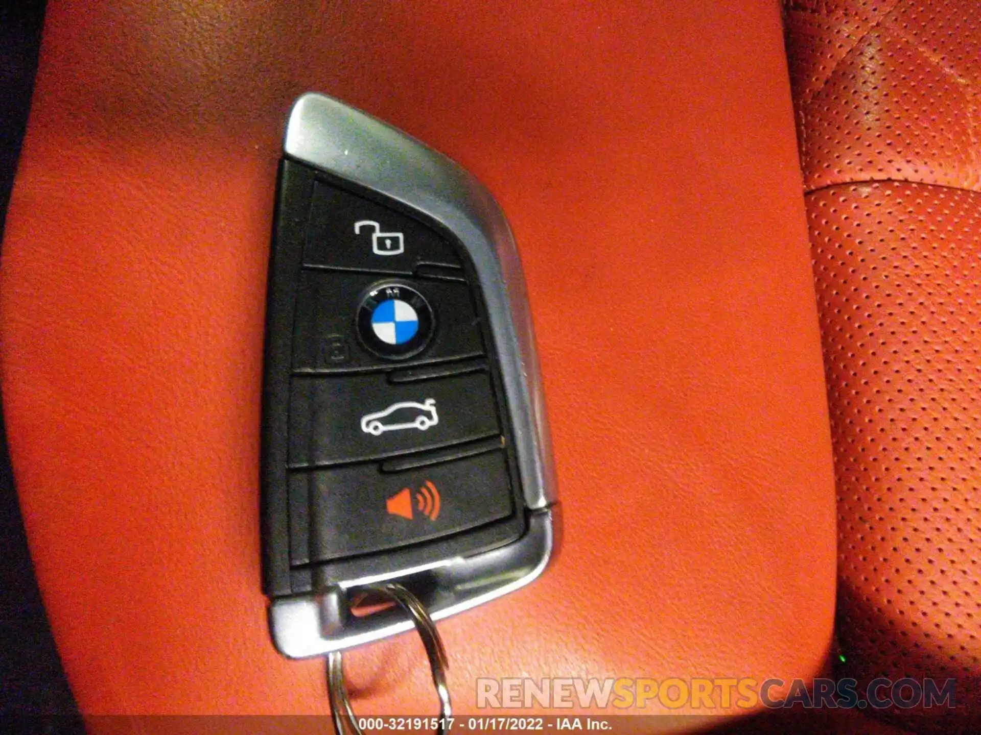 11 Photograph of a damaged car 5YMUJ0C04M9F20899 BMW X4 M 2021