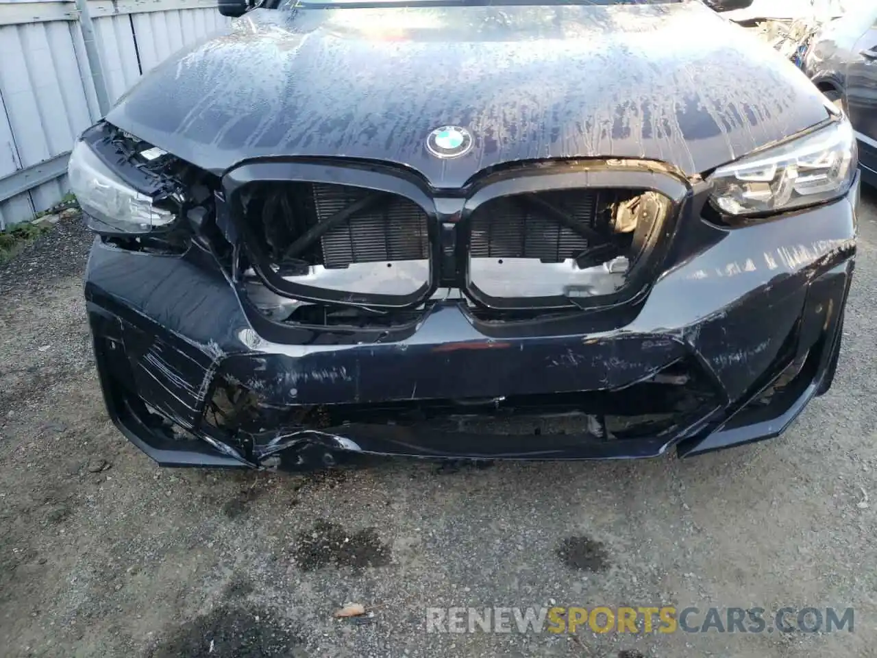 9 Photograph of a damaged car 5YM23EC02N9K12465 BMW X4 M 2022