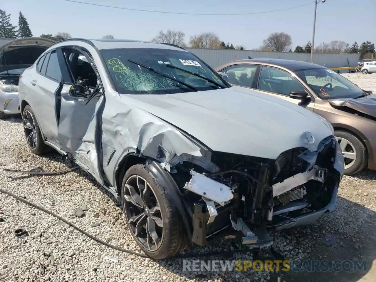 1 Photograph of a damaged car 5YM23EC08N9J24584 BMW X4 M 2022