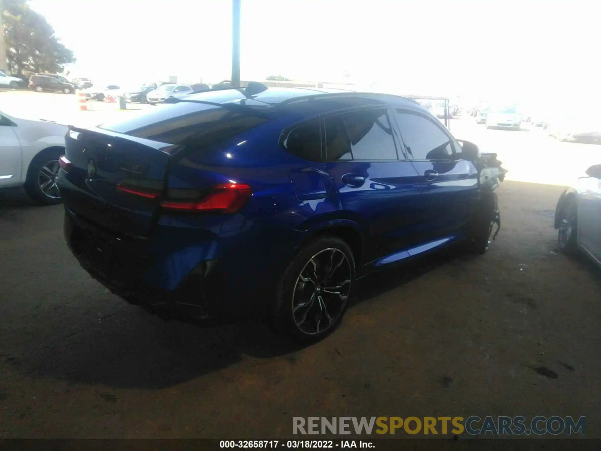 4 Photograph of a damaged car 5YM23EC09N9J46495 BMW X4 M 2022