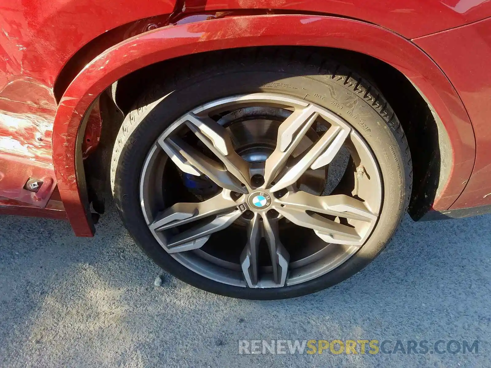 9 Photograph of a damaged car 5UXUJ5C57KLJ63621 BMW X4 M40I 2019