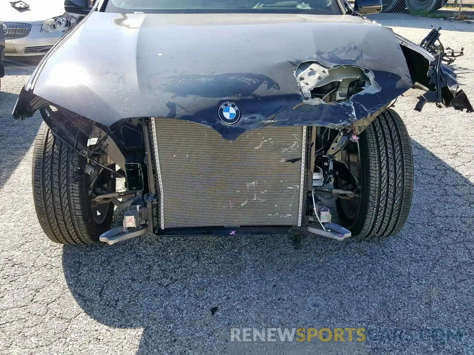 9 Photograph of a damaged car 5UXUJ3C50KLG51753 BMW X4 XDRIVE3 2019