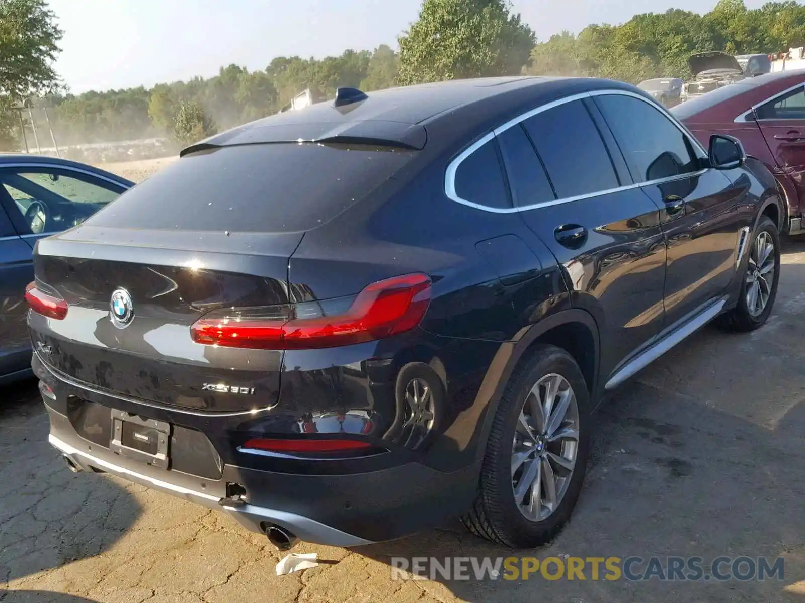 4 Photograph of a damaged car 5UXUJ3C50KLG54183 BMW X4 XDRIVE3 2019