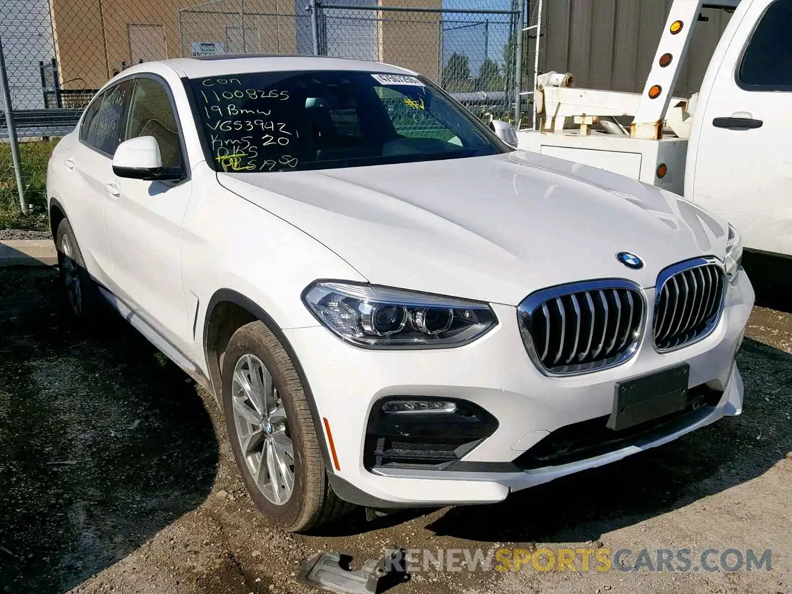 1 Фотография поврежденного автомобиля 5UXUJ3C52KLG53942 BMW X4 XDRIVE3 2019