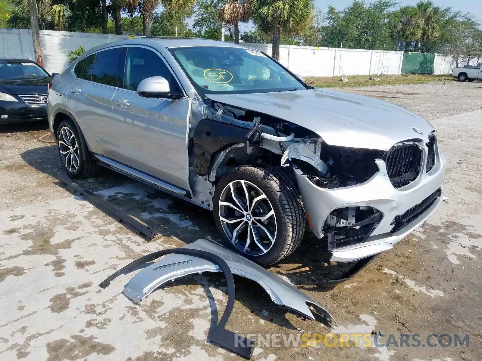 1 Photograph of a damaged car 5UX2V1C02L9C24142 BMW X4 XDRIVE3 2020