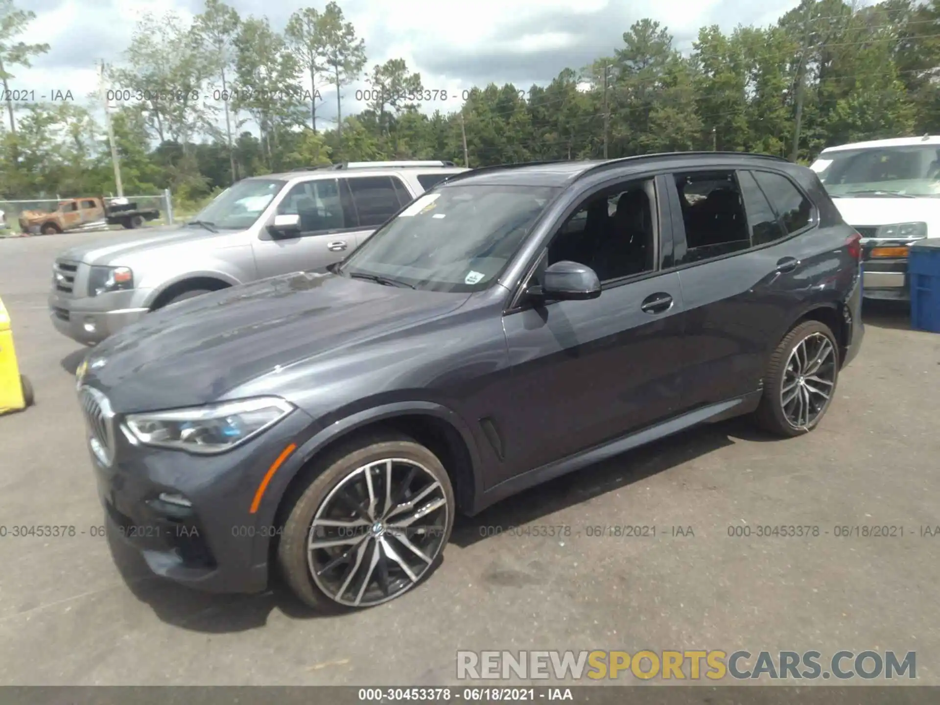 2 Photograph of a damaged car 5UXCR6C50KLB12202 BMW X5 2019