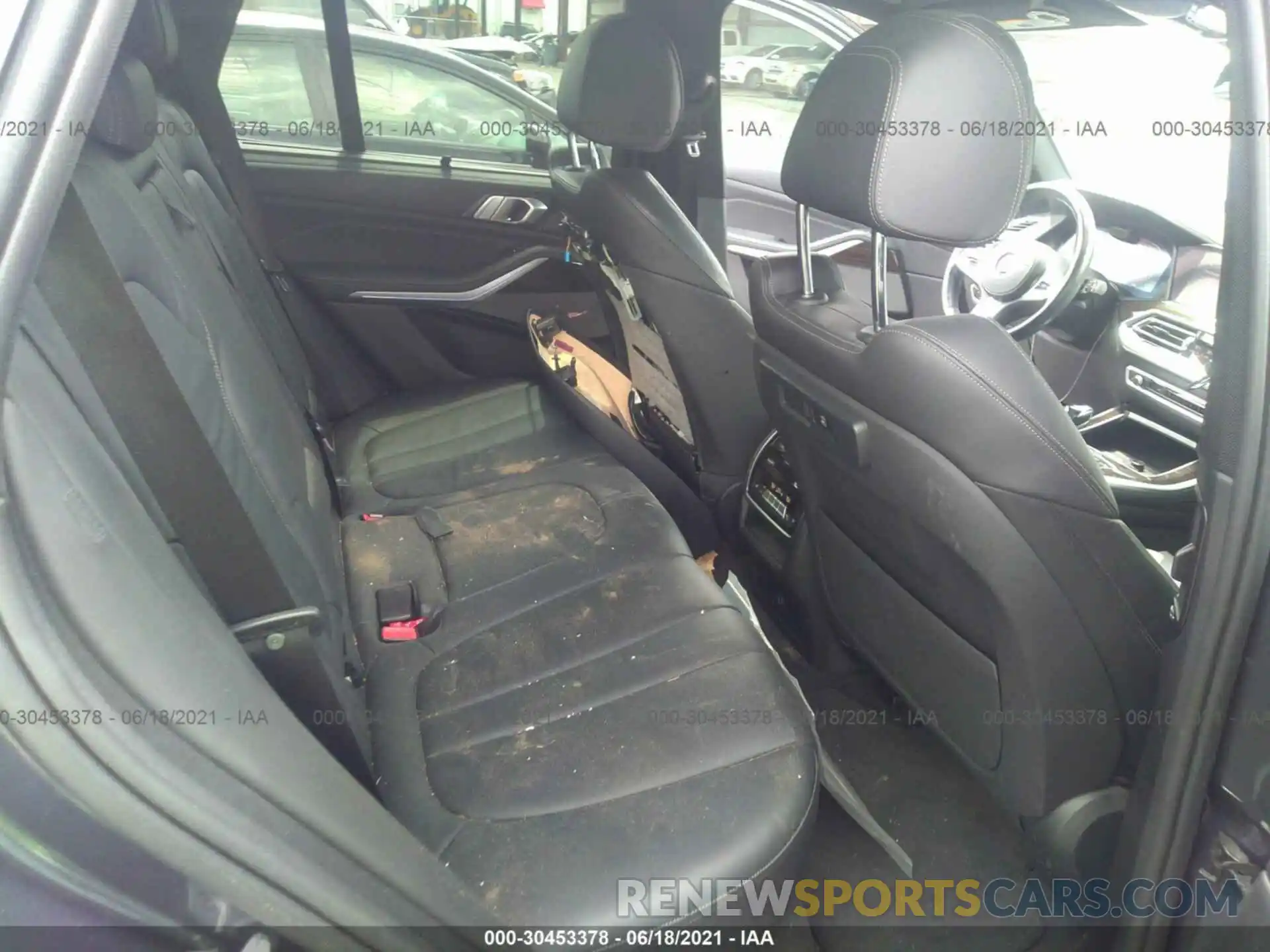 8 Photograph of a damaged car 5UXCR6C50KLB12202 BMW X5 2019