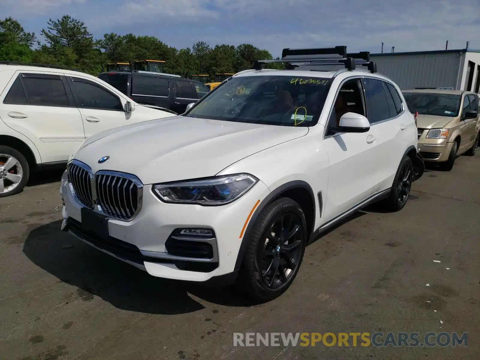 2 Фотография поврежденного автомобиля 5UXCR6C50KLK67992 BMW X5 2019