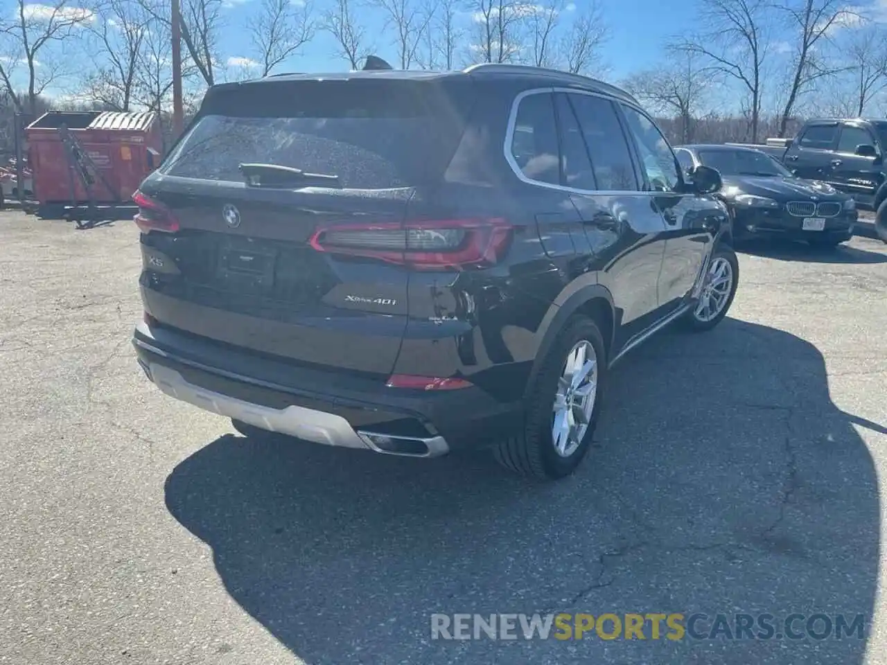 4 Photograph of a damaged car 5UXCR6C50KLK79978 BMW X5 2019