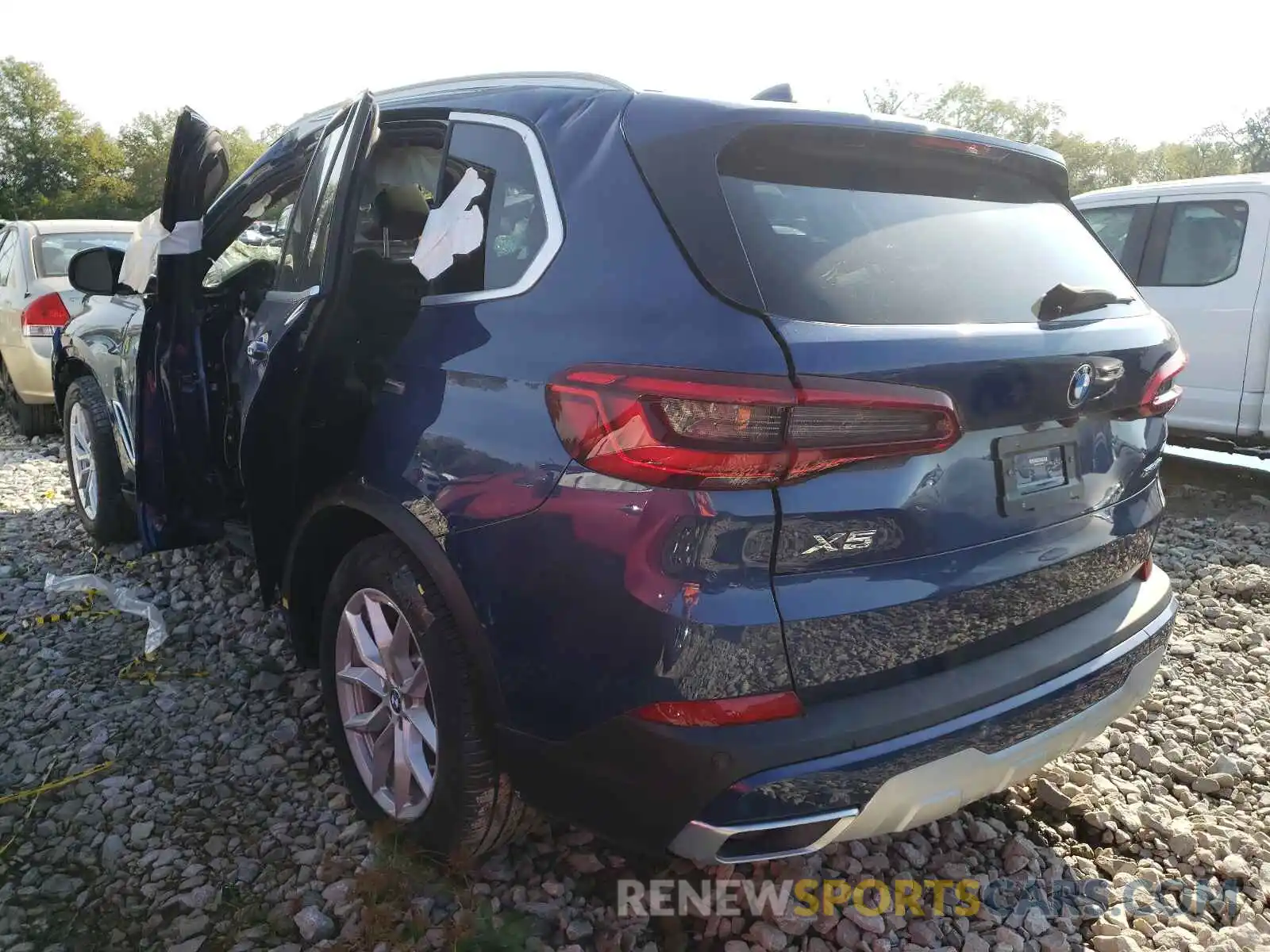 3 Photograph of a damaged car 5UXCR6C50KLK80029 BMW X5 2019