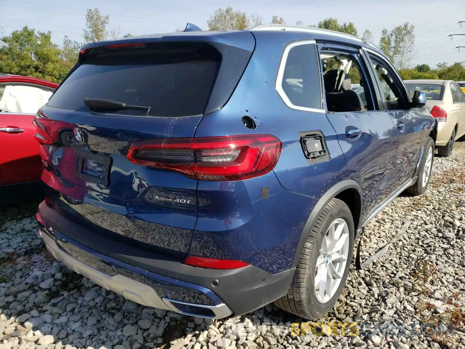 4 Photograph of a damaged car 5UXCR6C50KLK80029 BMW X5 2019