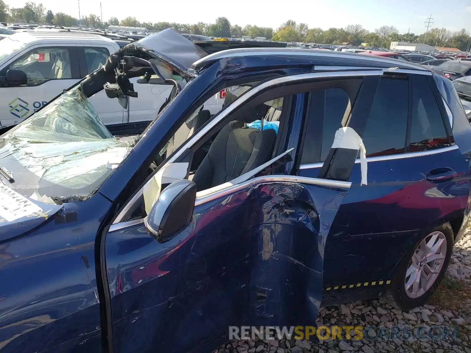 9 Photograph of a damaged car 5UXCR6C50KLK80029 BMW X5 2019