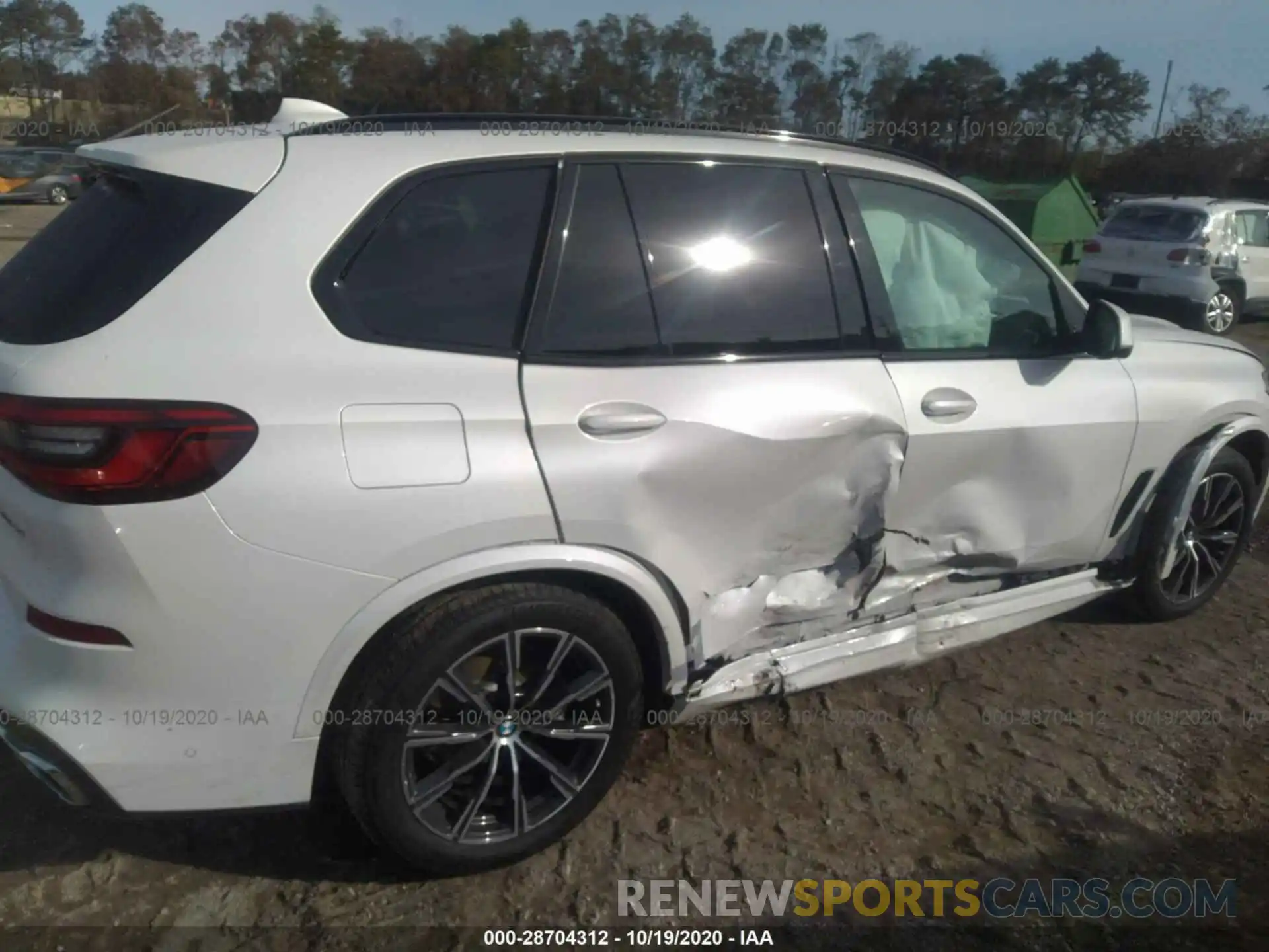 6 Photograph of a damaged car 5UXCR6C50KLK85490 BMW X5 2019