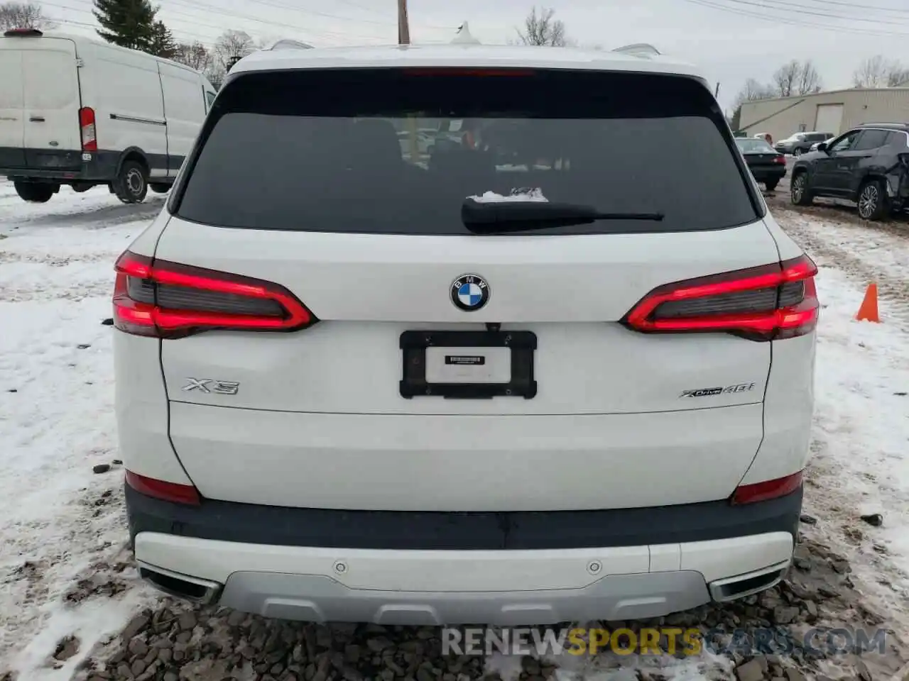 6 Photograph of a damaged car 5UXCR6C50KLK85604 BMW X5 2019