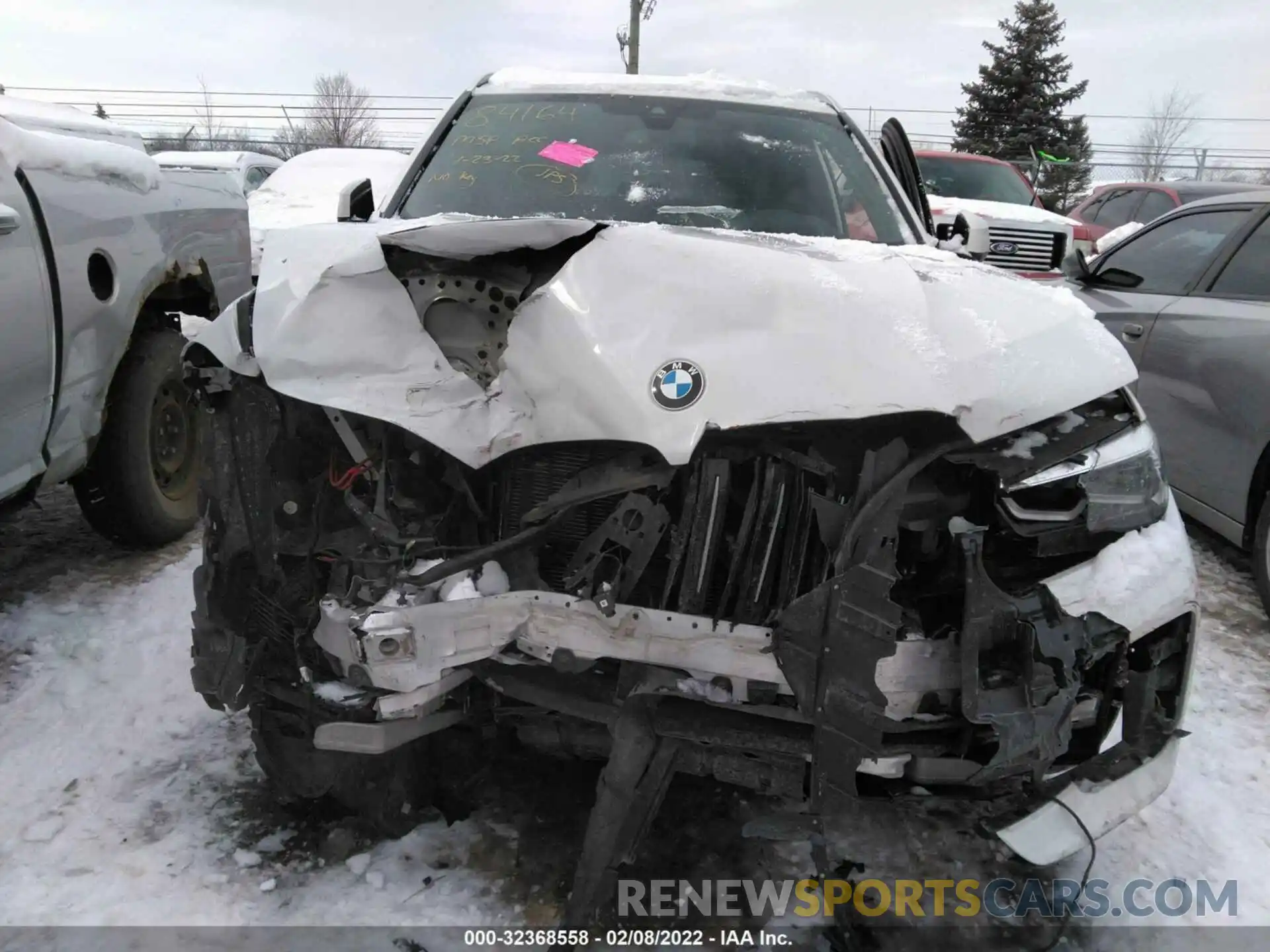 6 Photograph of a damaged car 5UXCR6C50KLK87420 BMW X5 2019