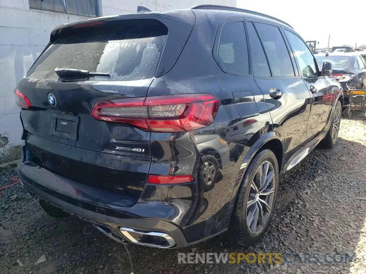 4 Photograph of a damaged car 5UXCR6C50KLL01820 BMW X5 2019