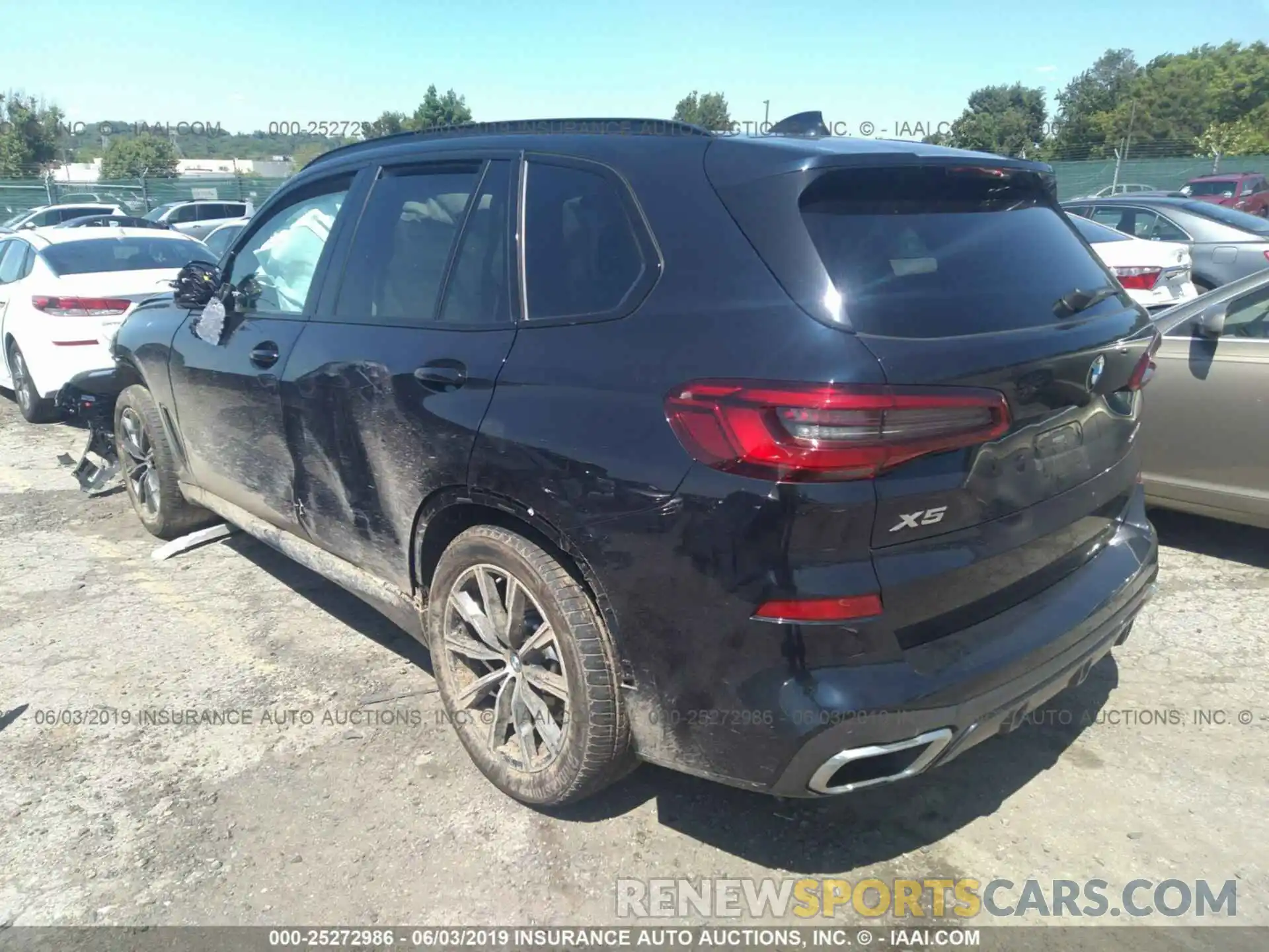 3 Photograph of a damaged car 5UXCR6C50KLL09495 BMW X5 2019