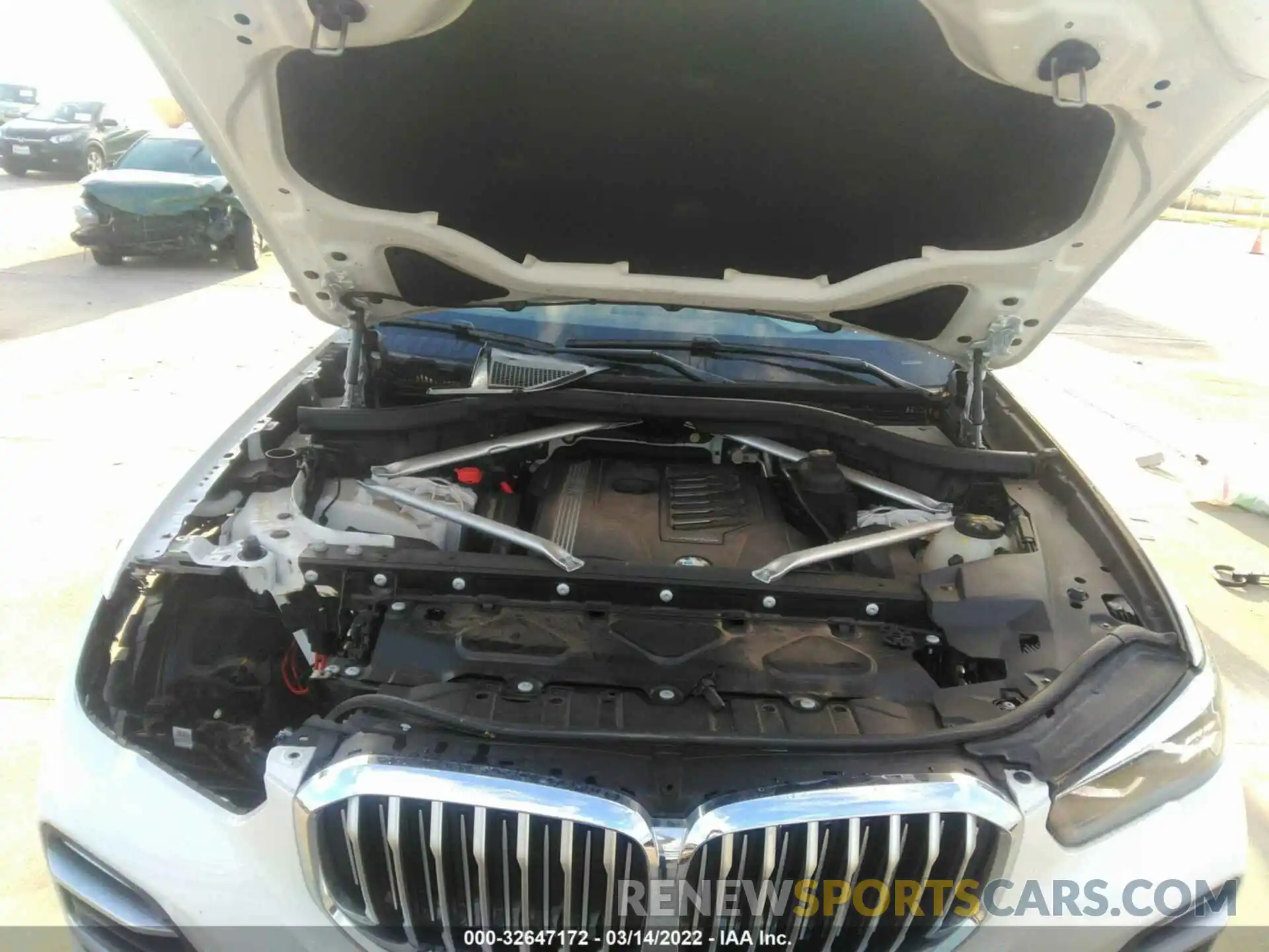 10 Photograph of a damaged car 5UXCR6C50KLL10758 BMW X5 2019