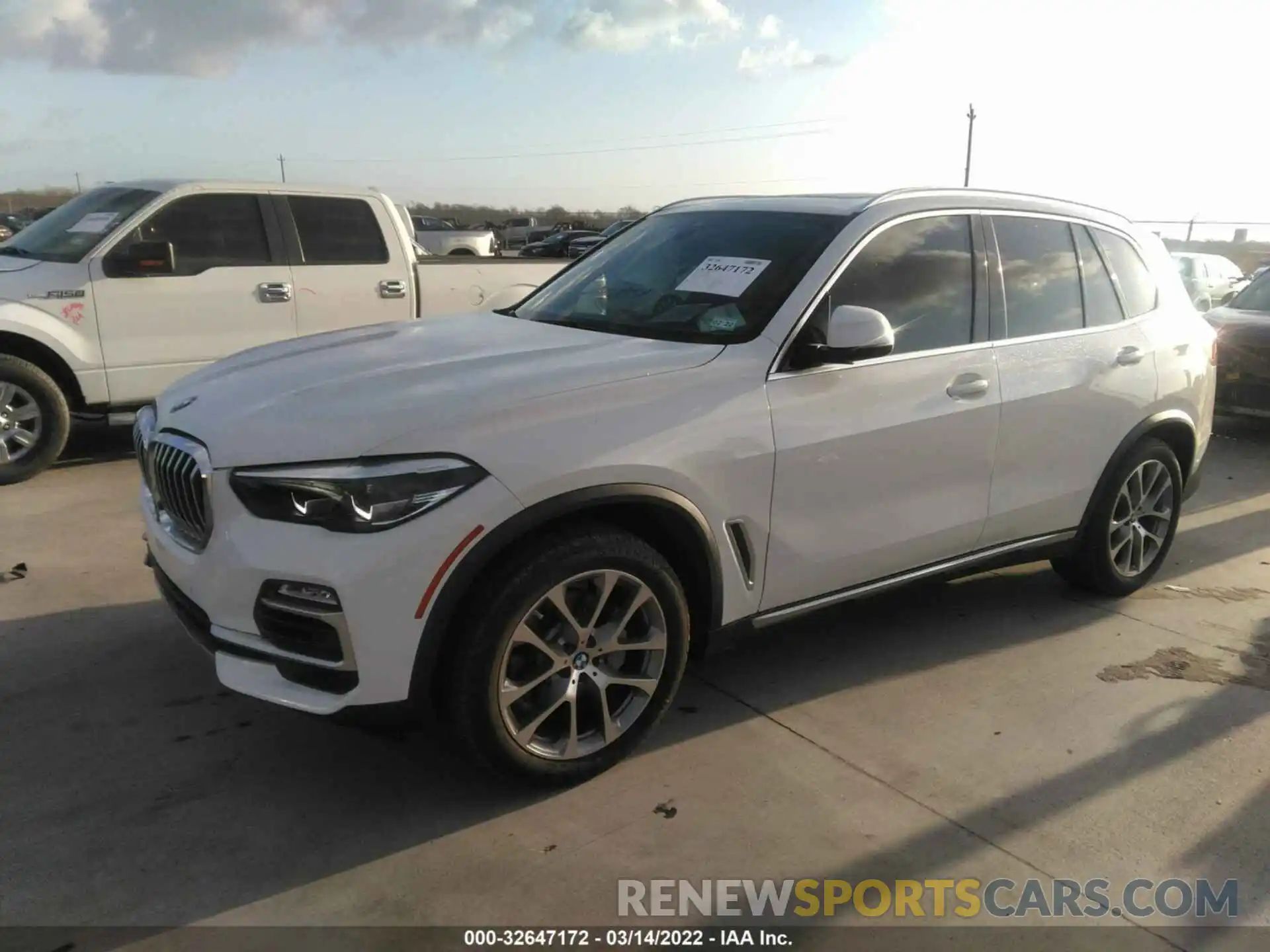 2 Photograph of a damaged car 5UXCR6C50KLL10758 BMW X5 2019