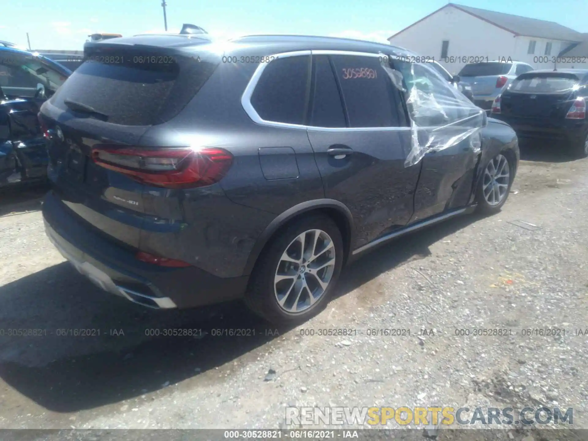 4 Фотография поврежденного автомобиля 5UXCR6C50KLL11019 BMW X5 2019