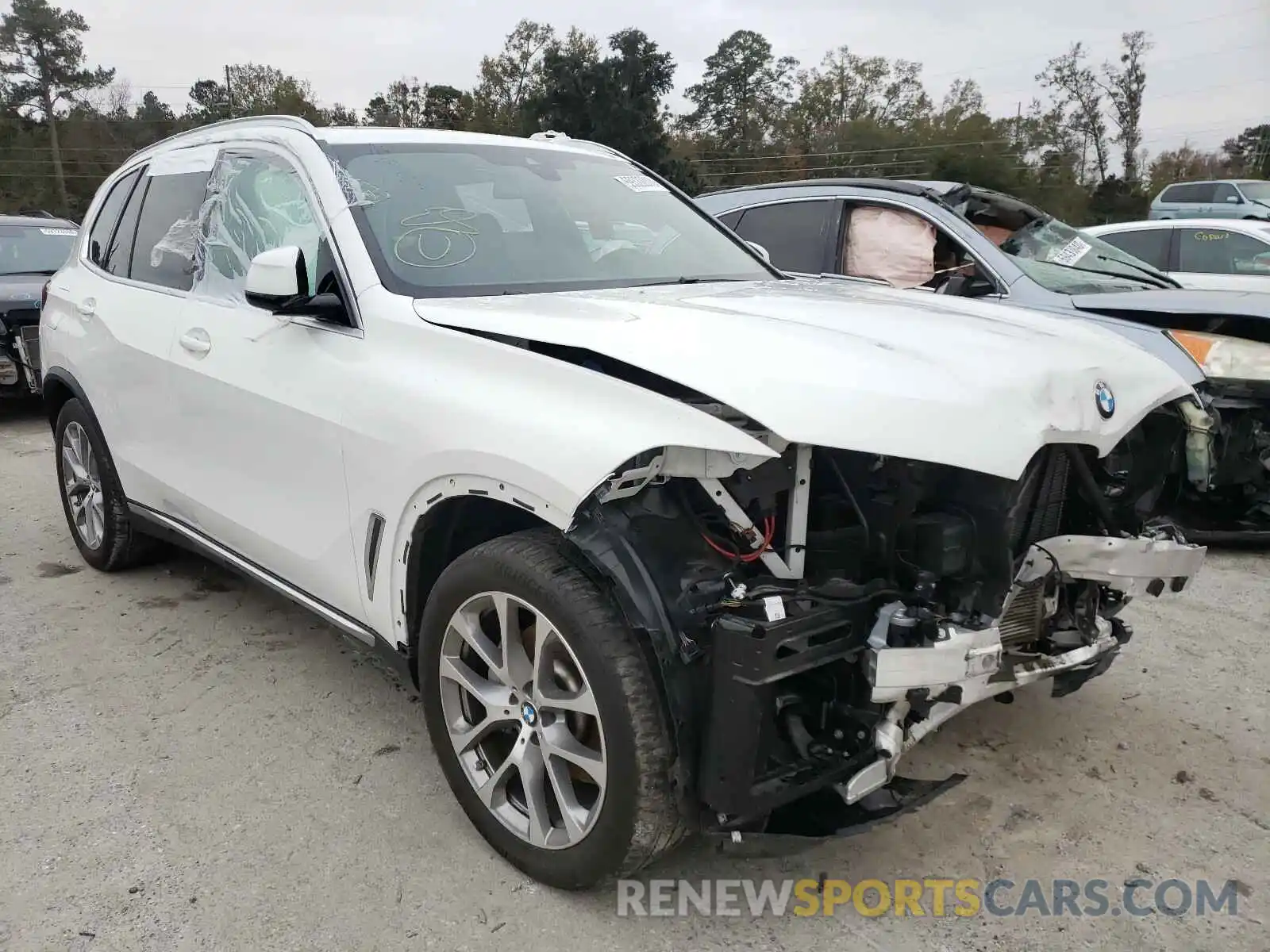 1 Photograph of a damaged car 5UXCR6C50KLL21050 BMW X5 2019