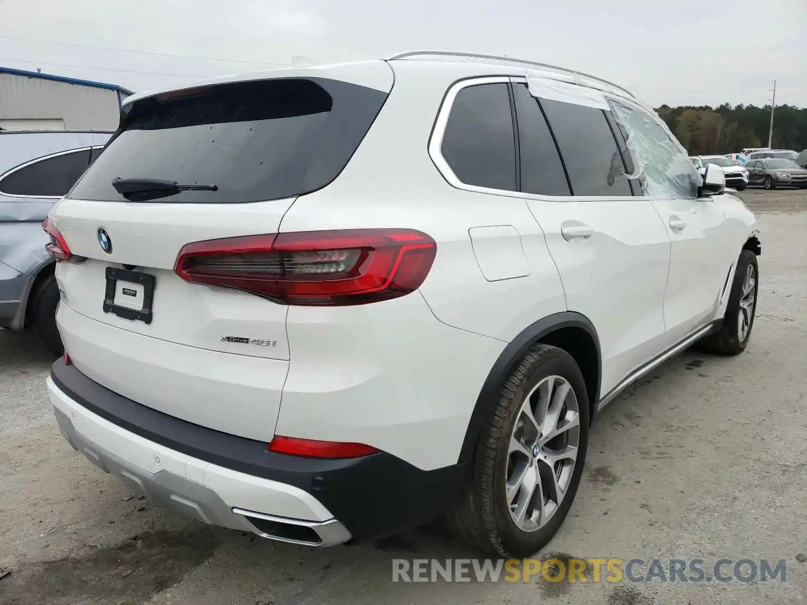 4 Photograph of a damaged car 5UXCR6C50KLL21050 BMW X5 2019