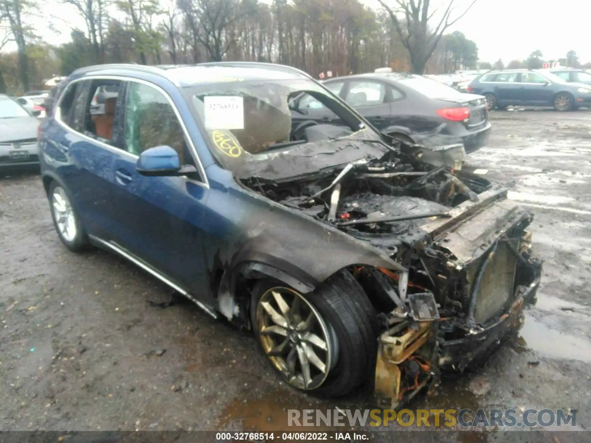 1 Photograph of a damaged car 5UXCR6C50KLL27074 BMW X5 2019